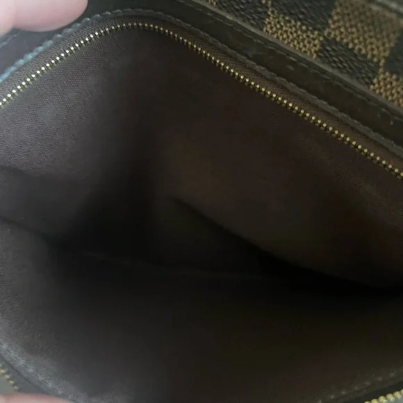 Louis Vuitton Damier Ebene Pochette Bosphore - Picture 10 of 15